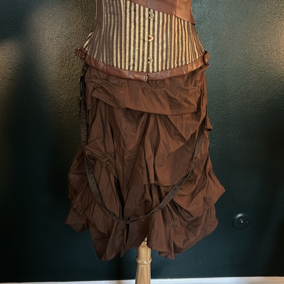 Steampunk Inspired Corset and Skirt - Picture 2 of 8